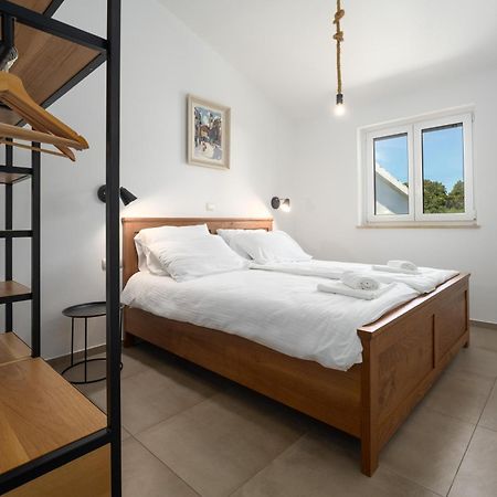 Luxury Apartments Villa San Avia Banjole Extérieur photo